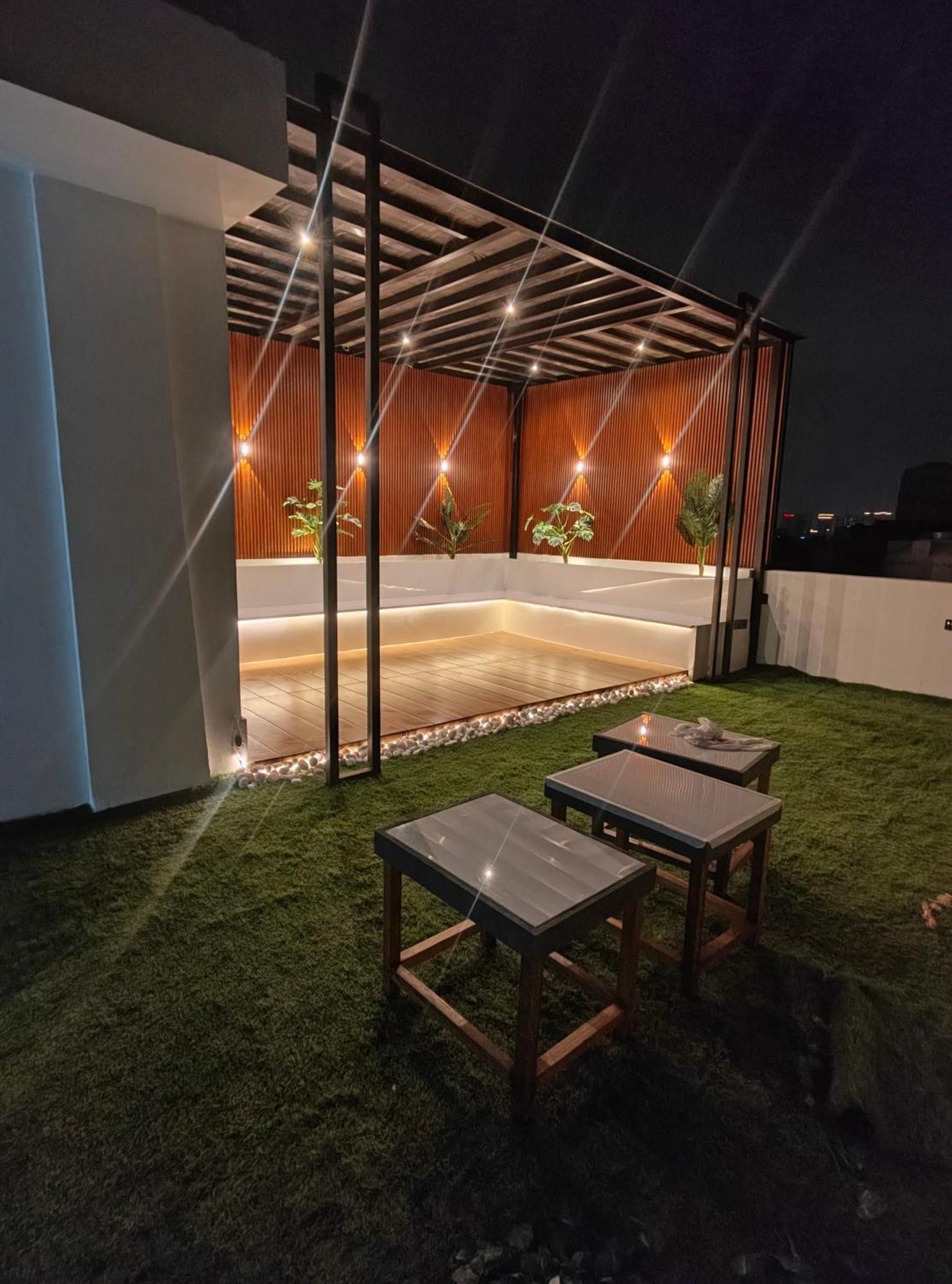Enchanted The Roof Rekha, With Private Trace Garden Hotel นิวเดลี ภายนอก รูปภาพ
